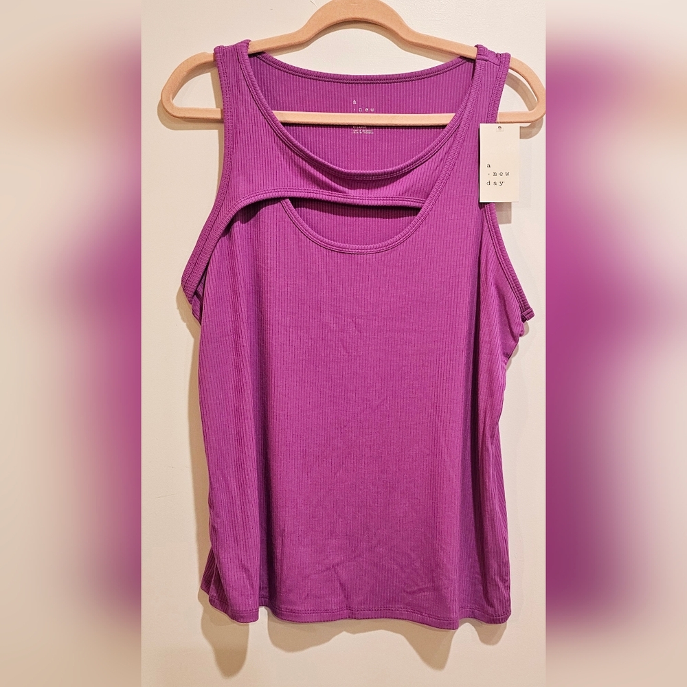 Ladies Magenta Tanktop With Keyhole Sz XL by A New Day